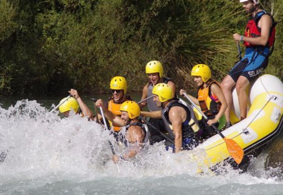 Albergue Ruta Rio Borosa โกโตริโอส ภายนอก รูปภาพ