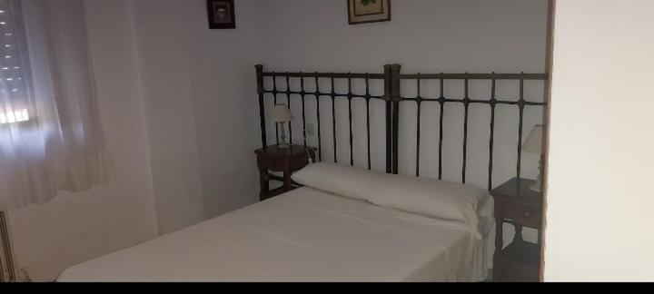 Albergue Ruta Rio Borosa โกโตริโอส ภายนอก รูปภาพ