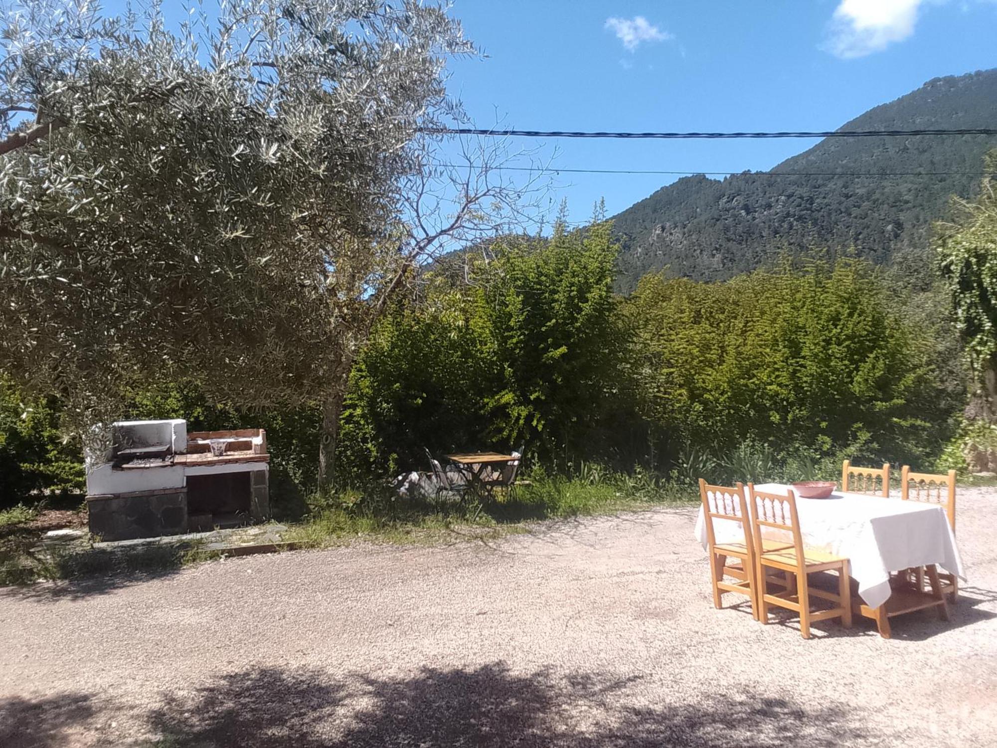 Albergue Ruta Rio Borosa โกโตริโอส ภายนอก รูปภาพ
