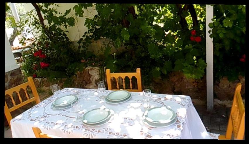 Albergue Ruta Rio Borosa โกโตริโอส ภายนอก รูปภาพ